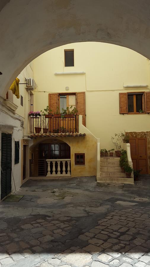 Case Vacanze Carpe Diem Centro Storico غالّيبولي المظهر الخارجي الصورة